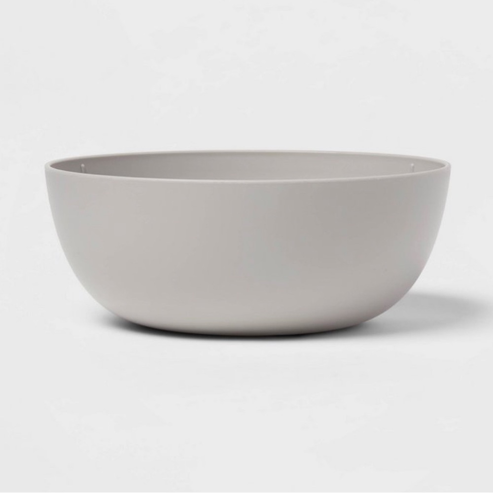 Room Essentials Set Of 6  37oz. Gray Plastic Cereal Bowls set of 6